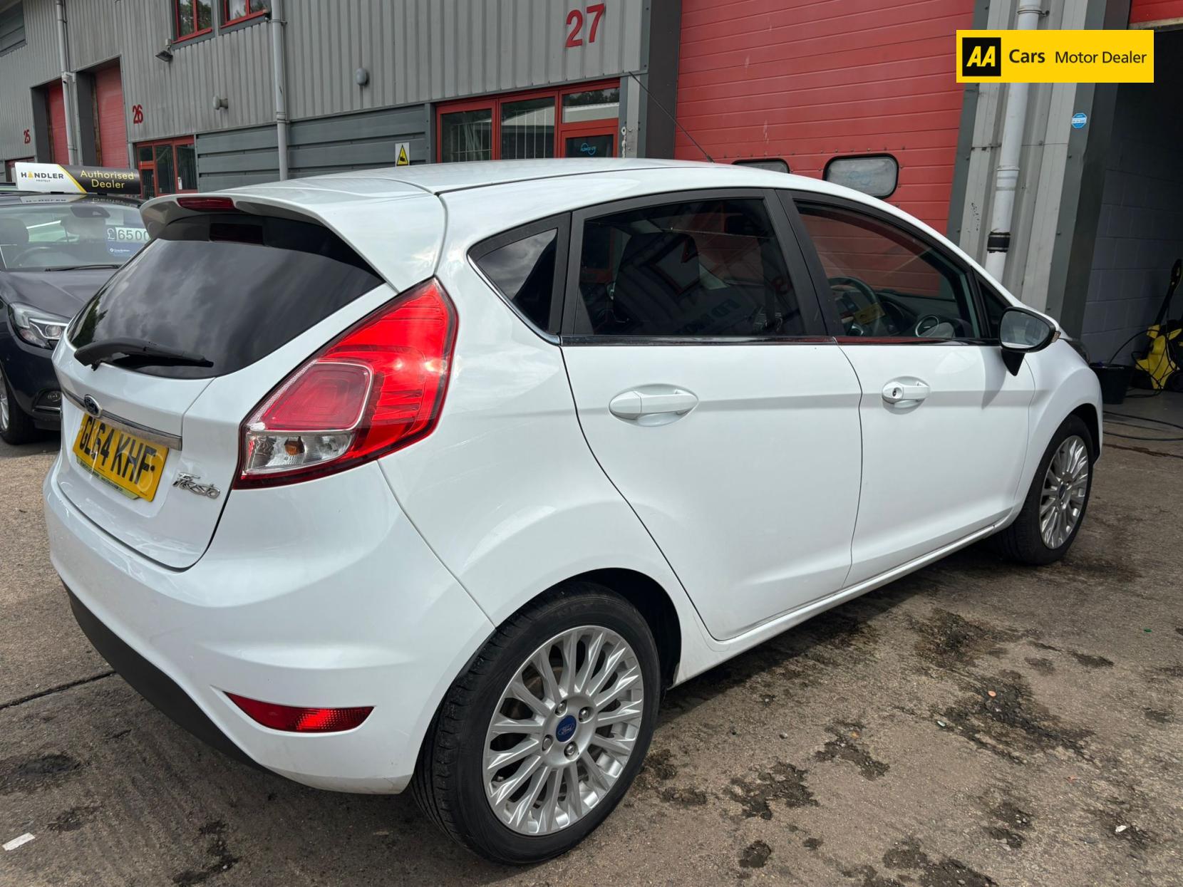 Ford Fiesta 1.0T EcoBoost Titanium Hatchback 5dr Petrol Manual Euro 5 (s/s) (100 ps)