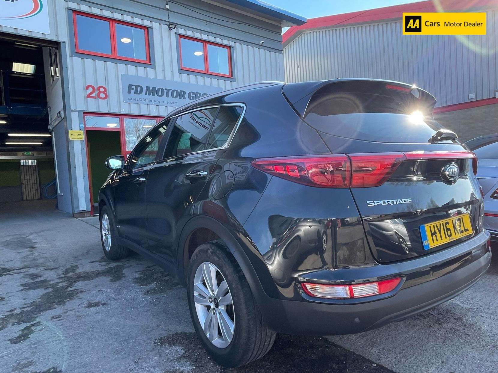 Kia Sportage 2.0 CRDi KX-2 SUV 5dr Diesel Manual AWD Euro 6 (134 bhp)