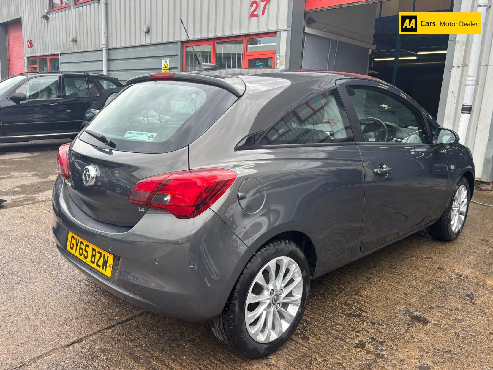 Vauxhall Corsa 1.4i ecoFLEX SE Hatchback 3dr Petrol Manual Euro 6 (90 ps)