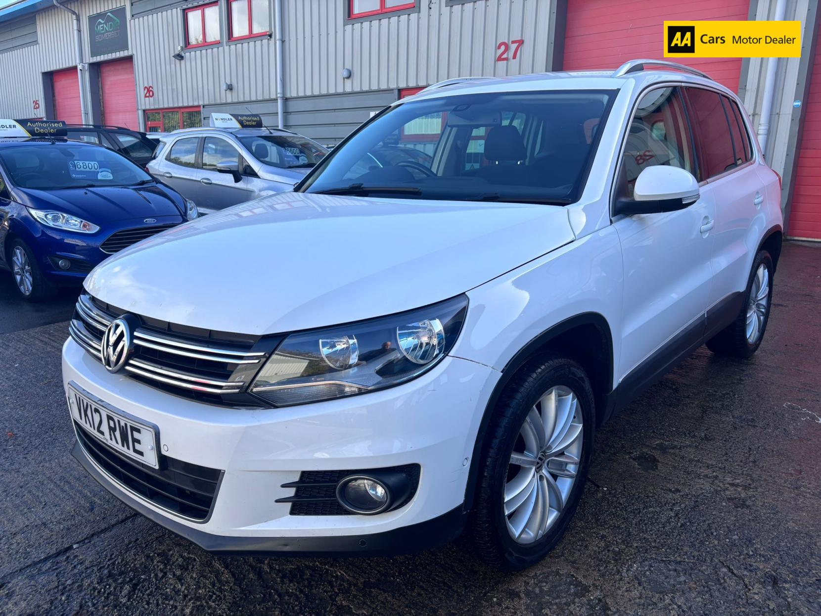 Volkswagen Tiguan 2.0 TDI BlueMotion Tech Sport SUV 5dr Diesel DSG 4WD Euro 5 (s/s) (140 ps)