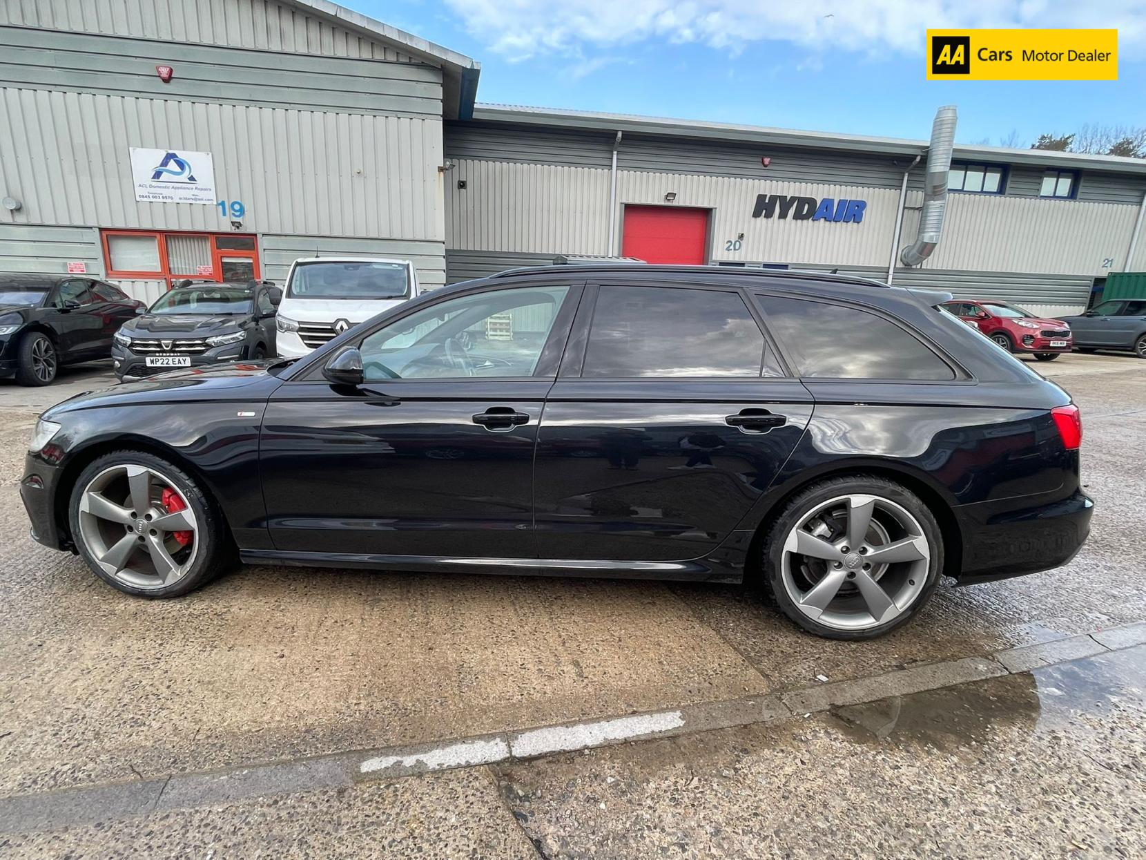 Audi A6 Avant 2.0 TDI Black Edition Estate 5dr Diesel Multitronic Euro 5 (s/s) (177 ps)