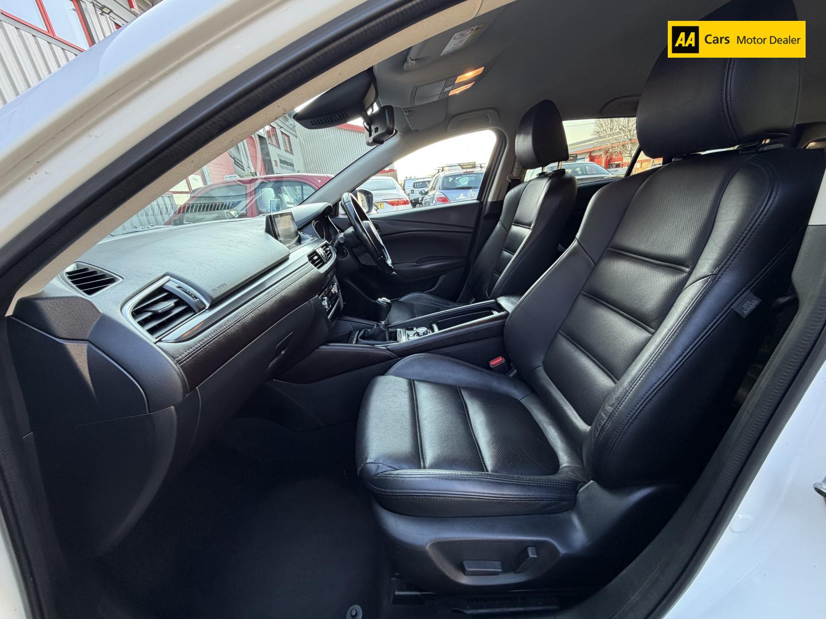 Mazda Mazda6 2.2 SKYACTIV-D Sport Nav Tourer 5dr Diesel Manual Euro 6 (s/s) (175 ps)