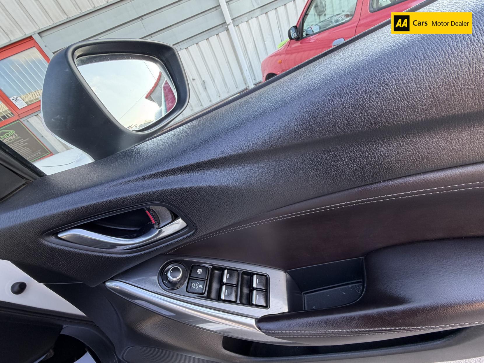 Mazda Mazda6 2.2 SKYACTIV-D Sport Nav Tourer 5dr Diesel Manual Euro 6 (s/s) (175 ps)