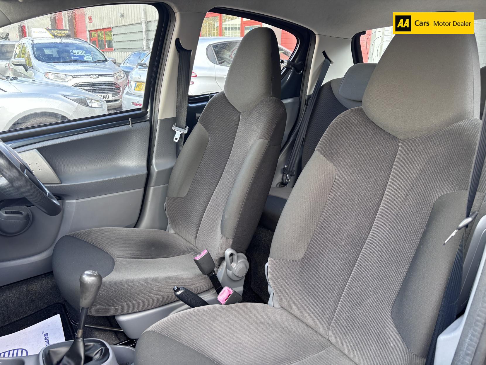 Citroen C1 1.0i Rhythm Hatchback 5dr Petrol Manual Euro 4 (67 ps)