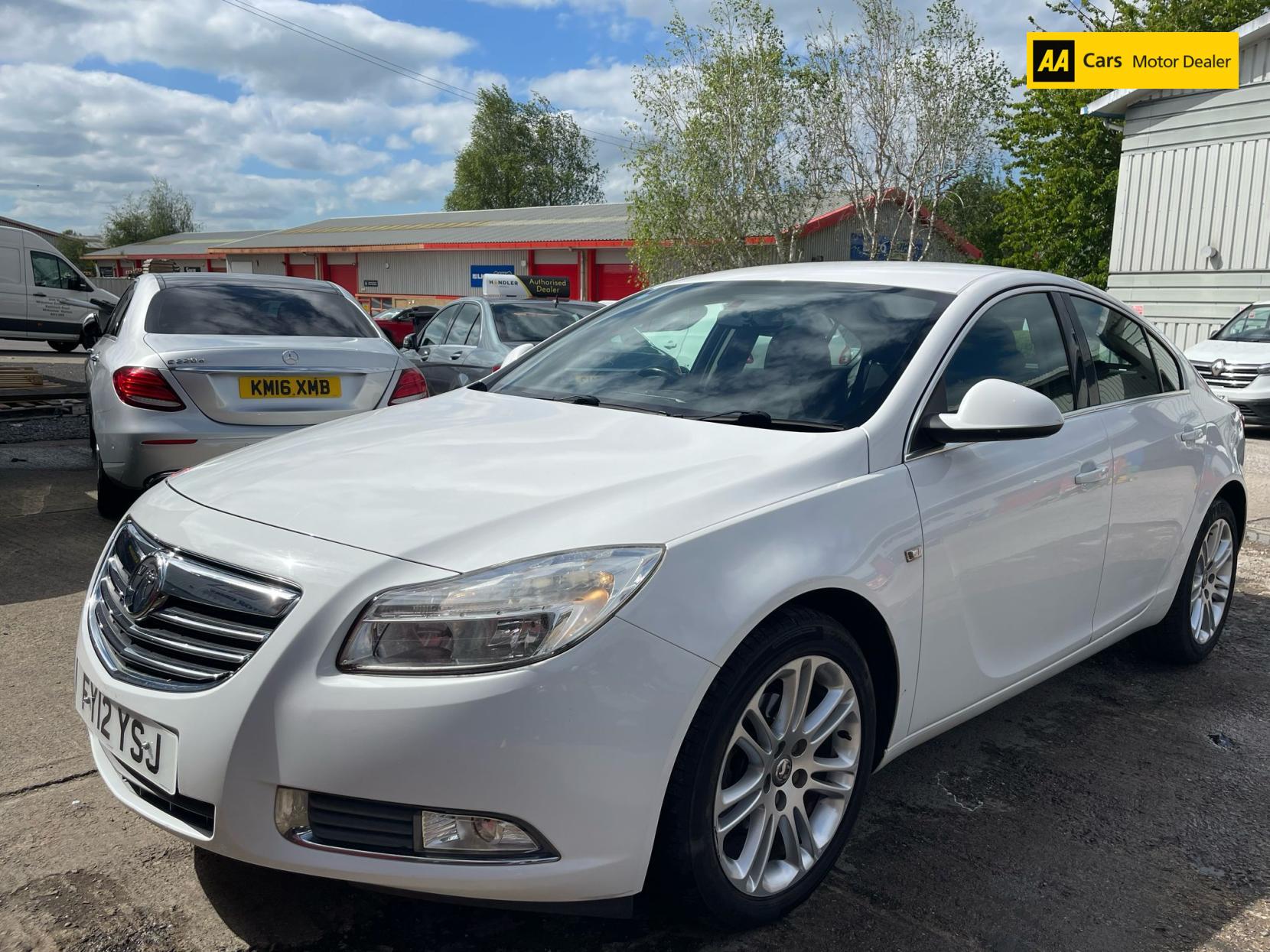 Vauxhall Insignia 1.8 16V Exclusiv Hatchback 5dr Petrol Manual Euro 5 (140 ps)