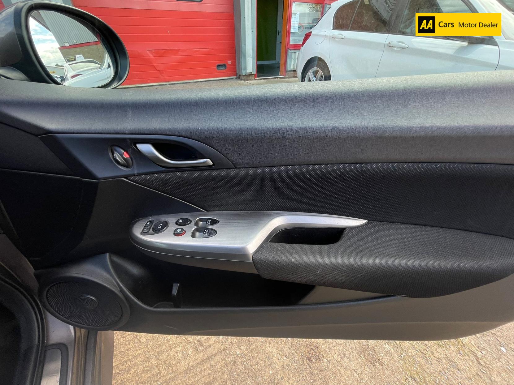Honda Civic 1.4 i-VTEC Type S Hatchback 3dr Petrol Manual (135 g/km, 98 bhp)