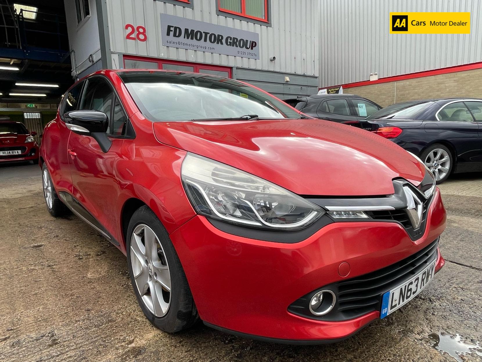 Renault Clio 1.5 dCi Dynamique MediaNav Hatchback 5dr Diesel Manual Euro 5 (s/s) (90 ps)