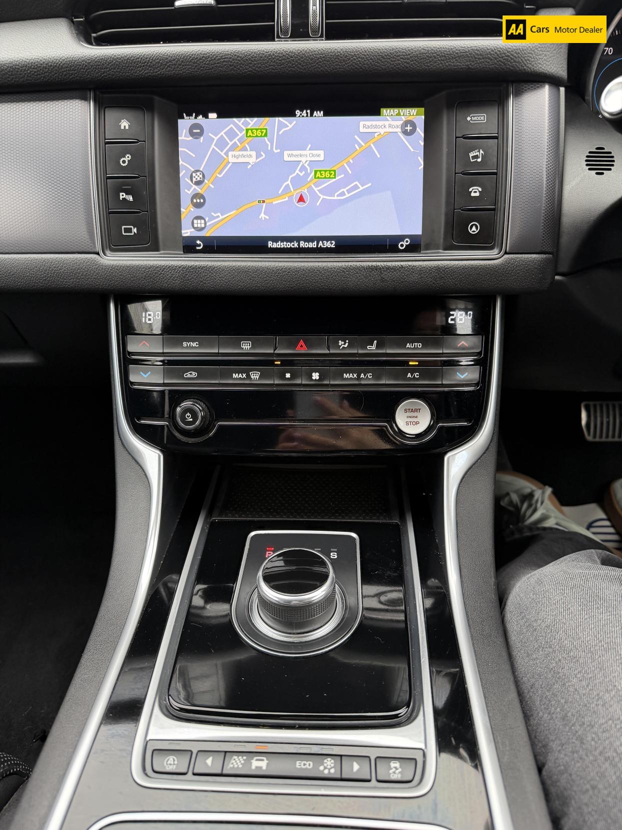 Jaguar XF 2.0d R-Sport Saloon 4dr Diesel Auto Euro 6 (s/s) (163 ps)