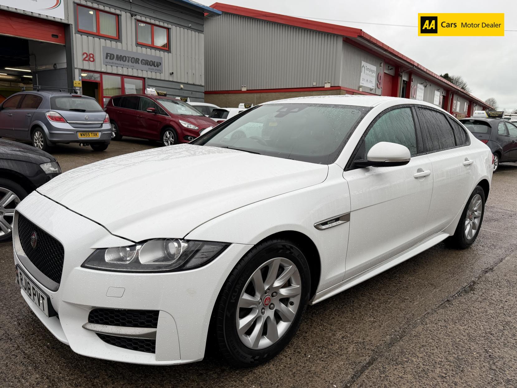 Jaguar XF 2.0d R-Sport Saloon 4dr Diesel Auto Euro 6 (s/s) (163 ps)