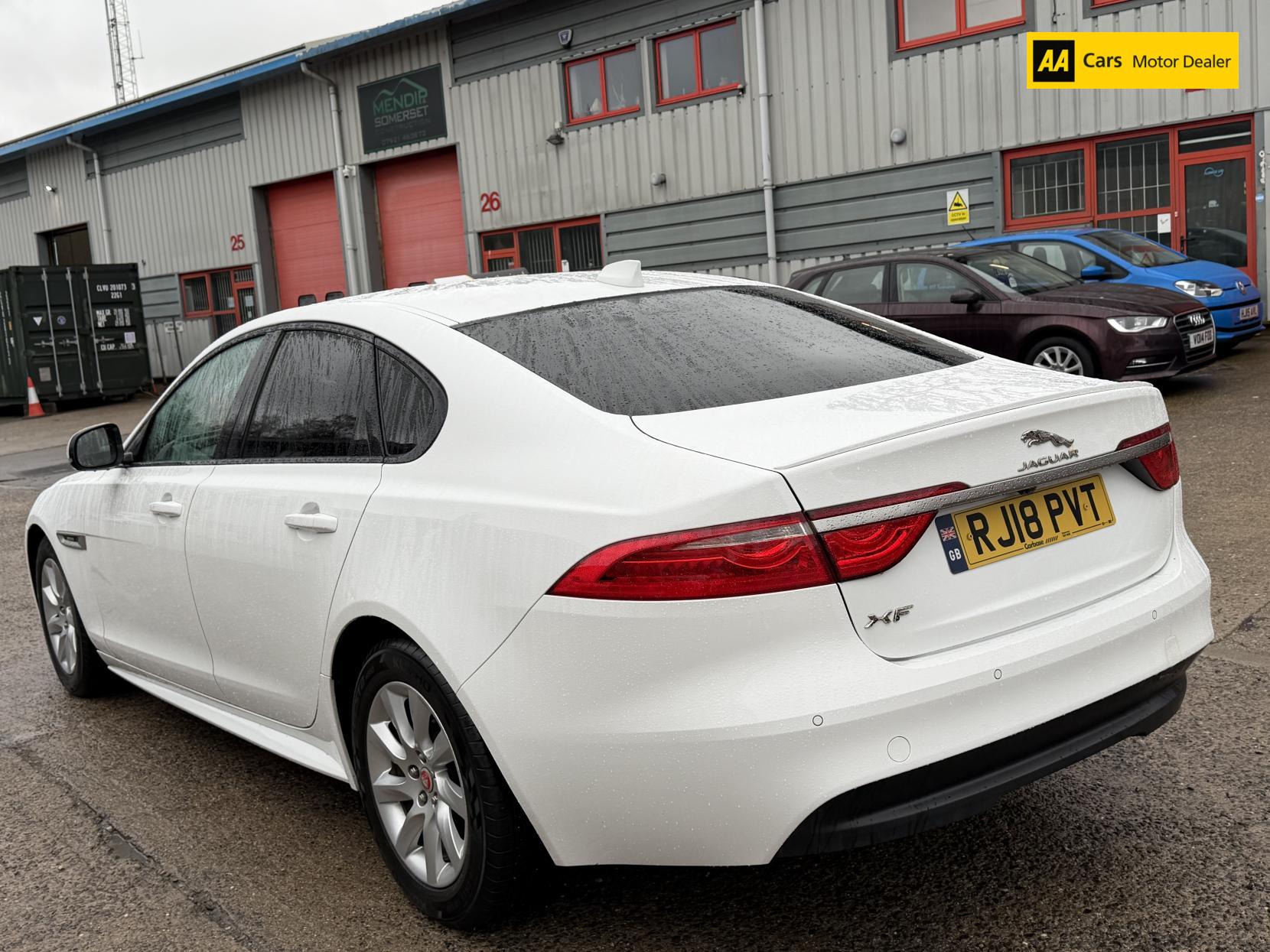Jaguar XF 2.0d R-Sport Saloon 4dr Diesel Auto Euro 6 (s/s) (163 ps)