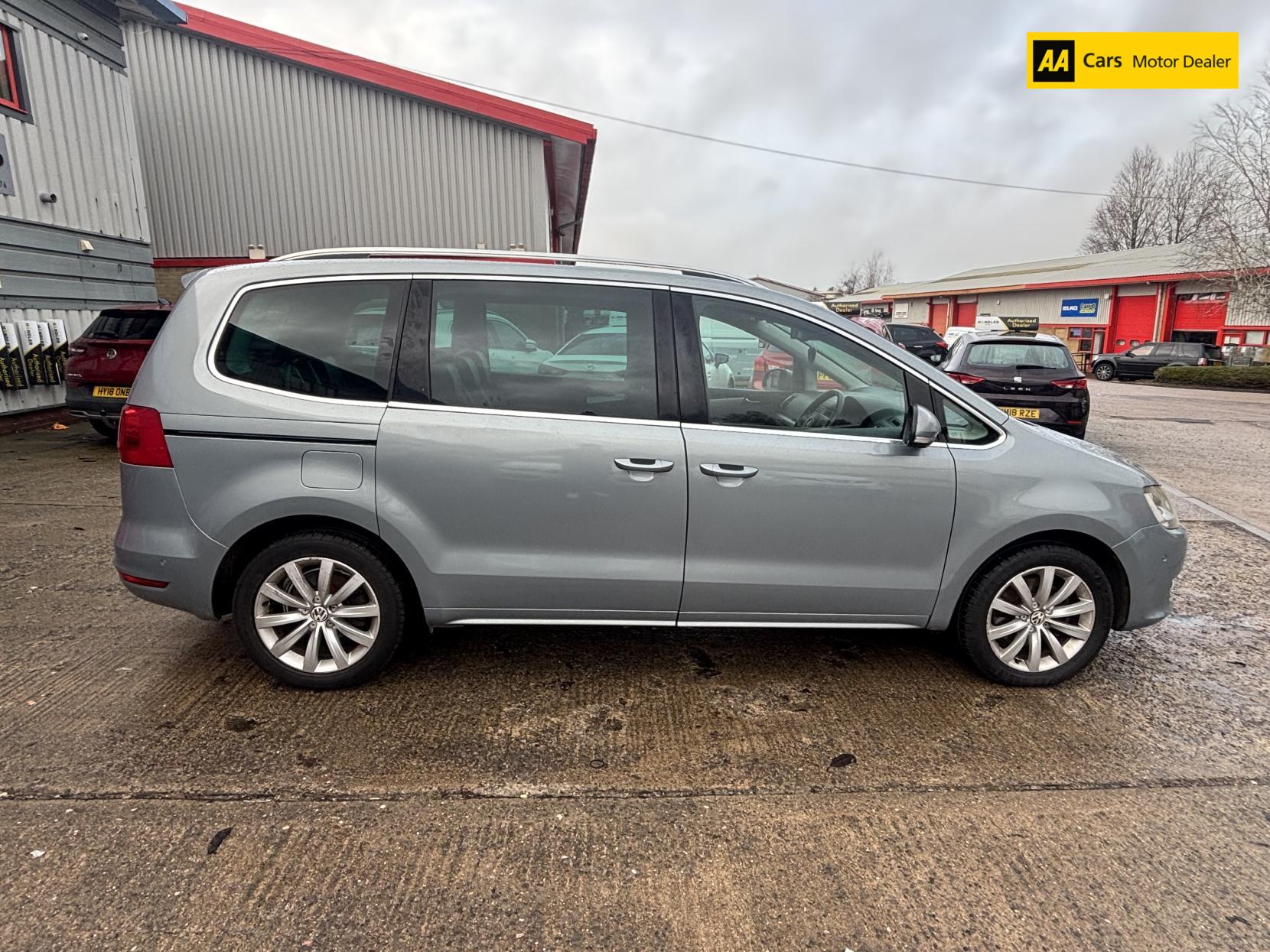 Volkswagen Sharan 2.0 TDI BlueMotion Tech SEL MPV 5dr Diesel Manual Euro 5 (s/s) (140 ps)