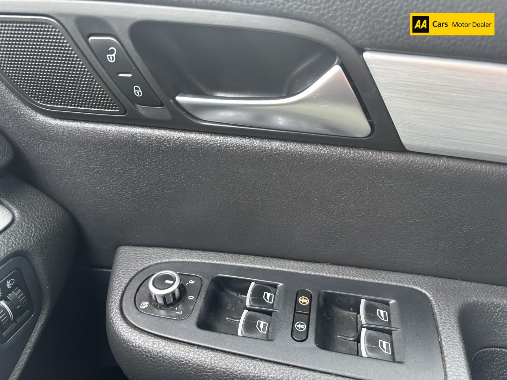 Volkswagen Sharan 2.0 TDI BlueMotion Tech SEL MPV 5dr Diesel Manual Euro 5 (s/s) (140 ps)