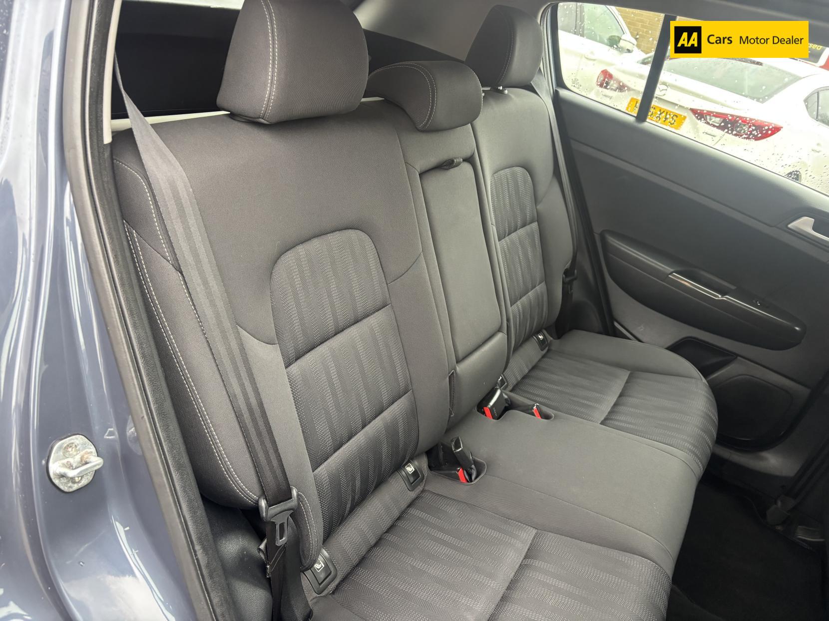 Kia Sportage 1.6 GDi 1 SUV 5dr Petrol Manual Euro 6 (s/s) (130 bhp)