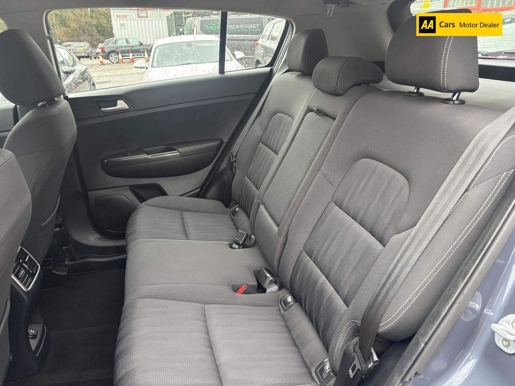 Kia Sportage 1.6 GDi 1 SUV 5dr Petrol Manual Euro 6 (s/s) (130 bhp)