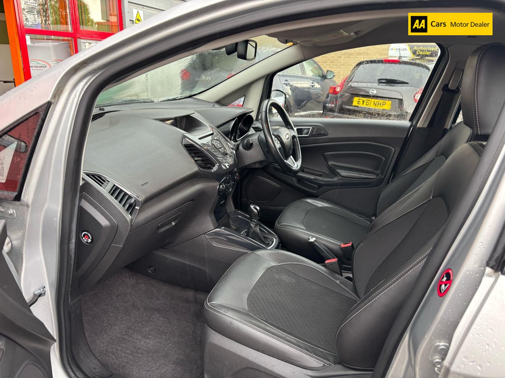 Ford EcoSport 1.5 TDCi Titanium SUV 5dr Diesel Manual 2WD Euro 6 (95 ps)