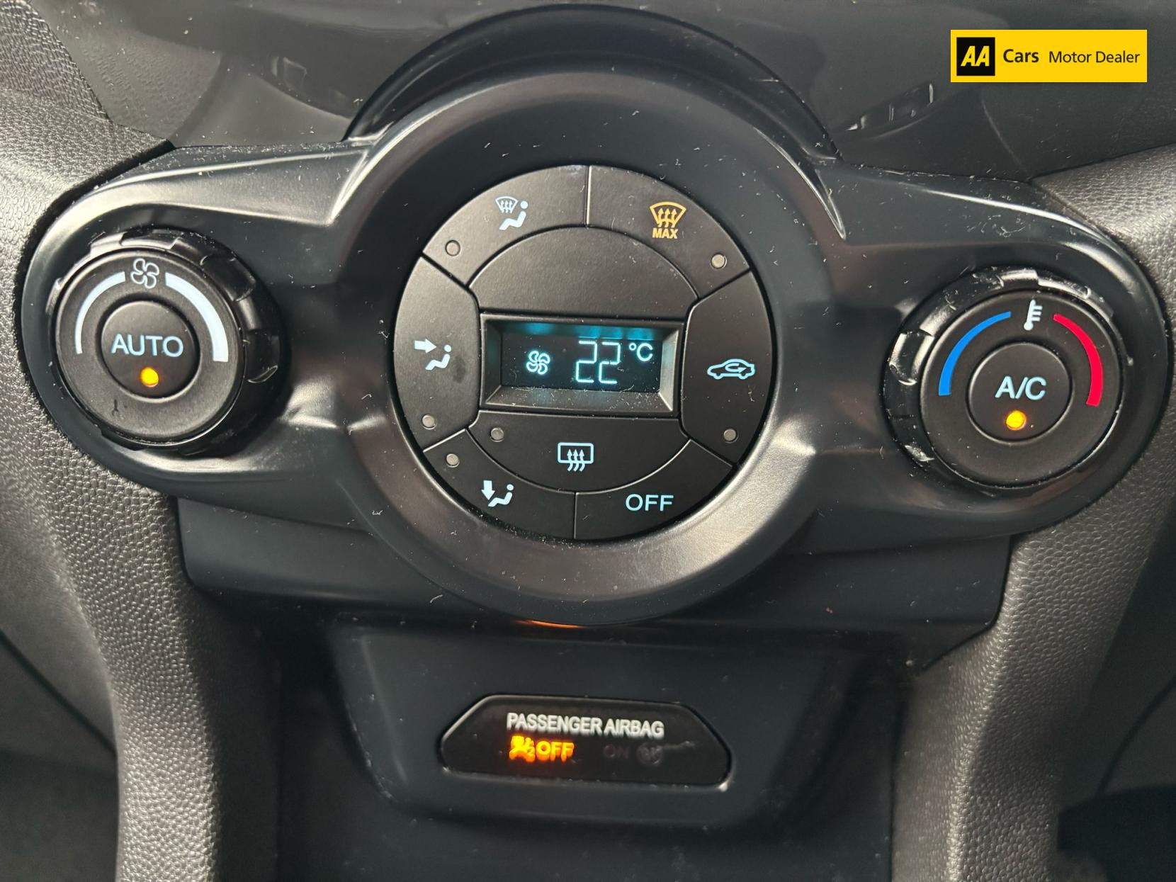 Ford EcoSport 1.5 TDCi Titanium SUV 5dr Diesel Manual 2WD Euro 6 (95 ps)