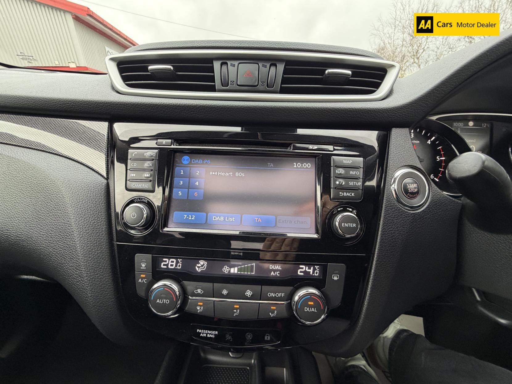 Nissan X-Trail 2.0 dCi Tekna SUV 5dr Diesel XTRON 4WD Euro 6 (s/s) (177 ps)