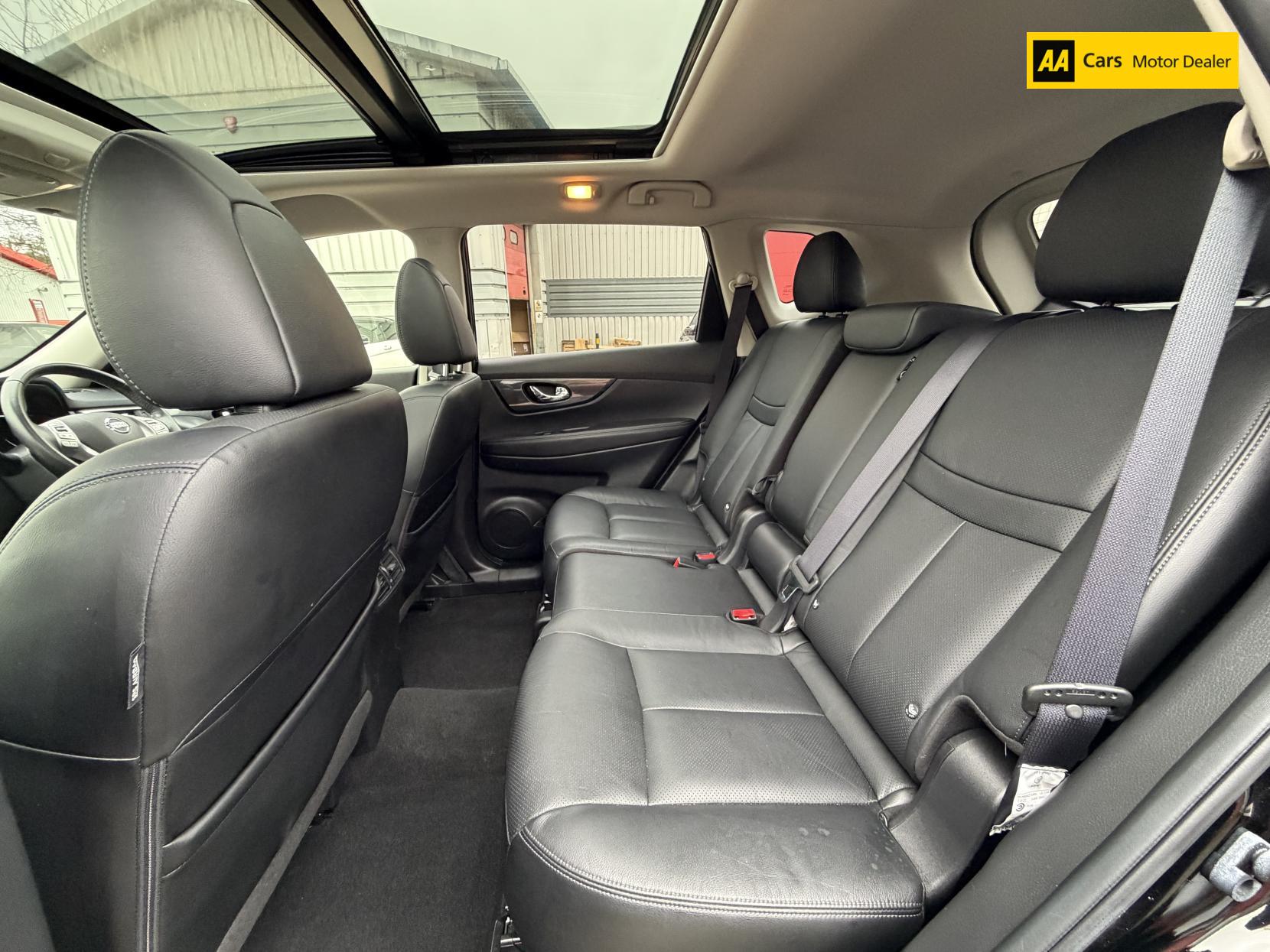 Nissan X-Trail 2.0 dCi Tekna SUV 5dr Diesel XTRON 4WD Euro 6 (s/s) (177 ps)