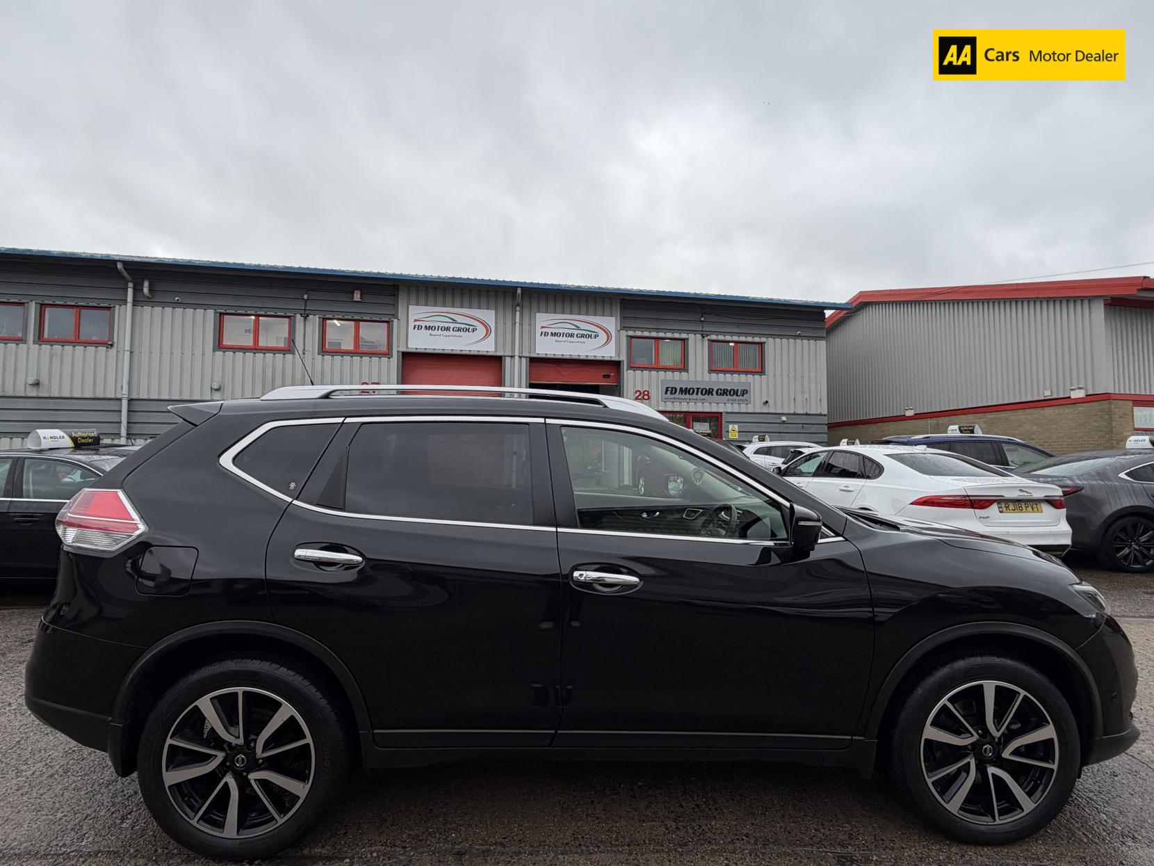 Nissan X-Trail 2.0 dCi Tekna SUV 5dr Diesel XTRON 4WD Euro 6 (s/s) (177 ps)