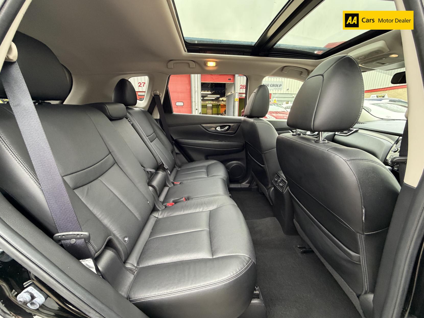 Nissan X-Trail 2.0 dCi Tekna SUV 5dr Diesel XTRON 4WD Euro 6 (s/s) (177 ps)