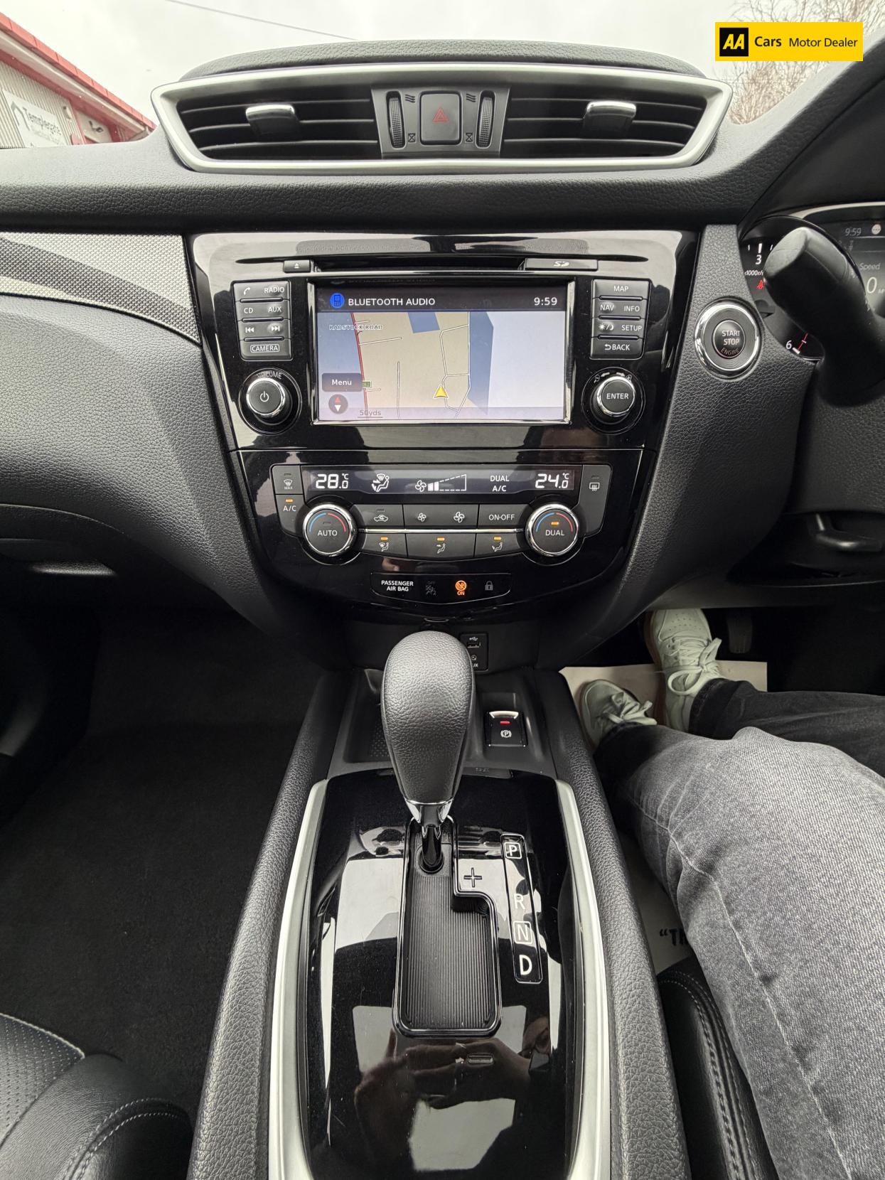 Nissan X-Trail 2.0 dCi Tekna SUV 5dr Diesel XTRON 4WD Euro 6 (s/s) (177 ps)