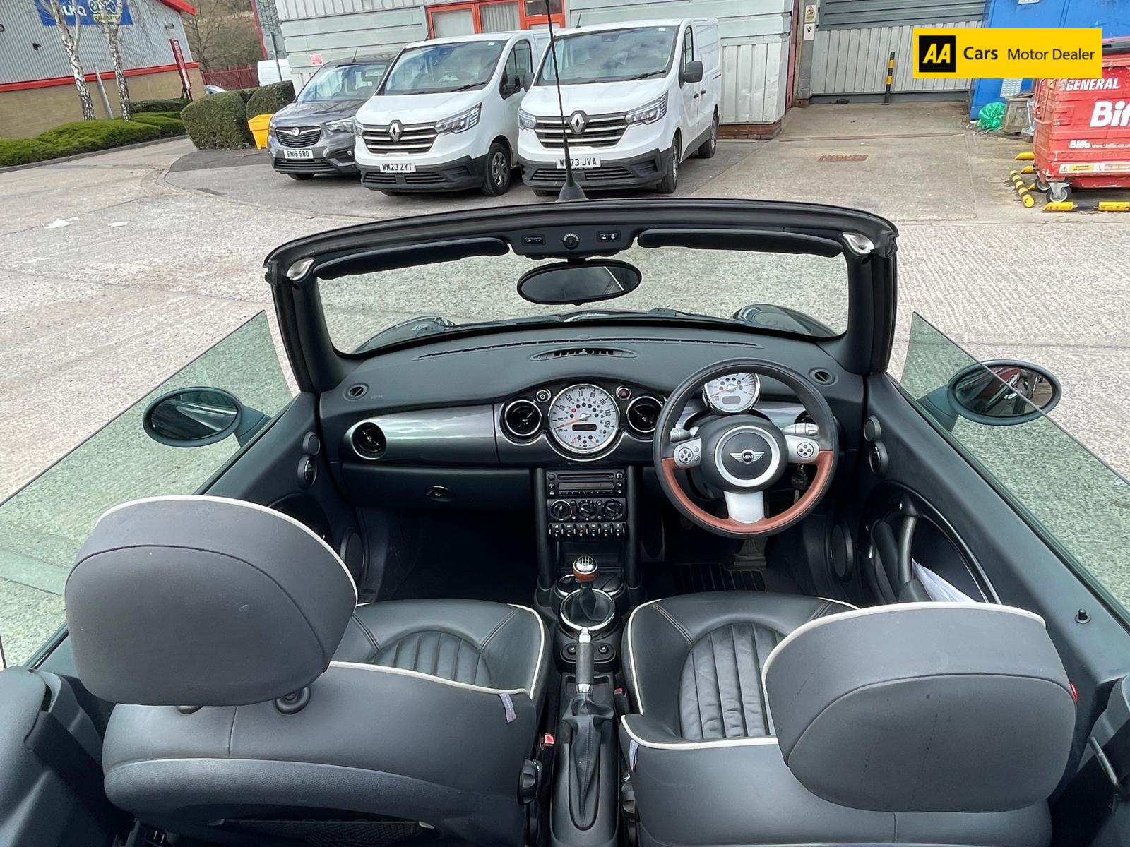 MINI Convertible 1.6 Cooper Sidewalk Convertible 2dr Petrol Manual Euro 4 (115 ps)