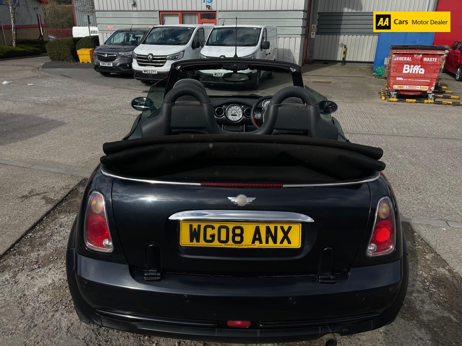 MINI Convertible 1.6 Cooper Sidewalk Convertible 2dr Petrol Manual Euro 4 (115 ps)