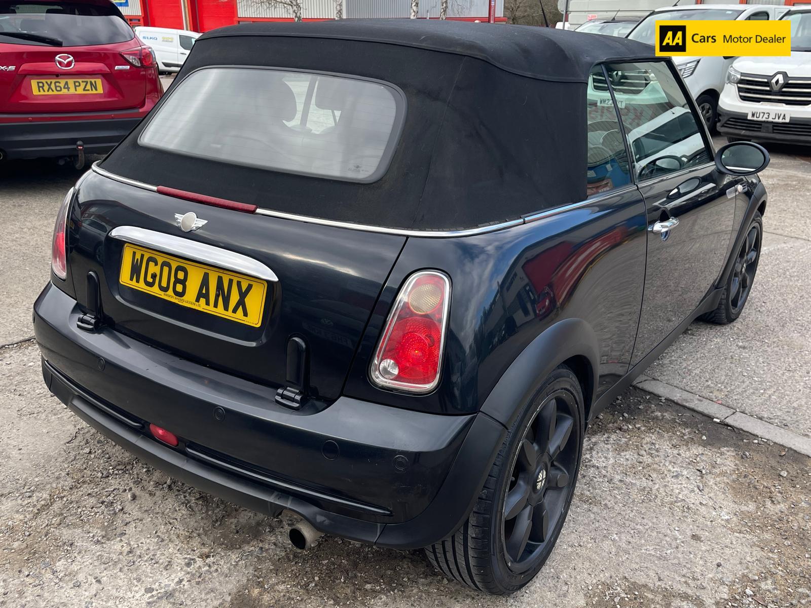 MINI Convertible 1.6 Cooper Sidewalk Convertible 2dr Petrol Manual Euro 4 (115 ps)