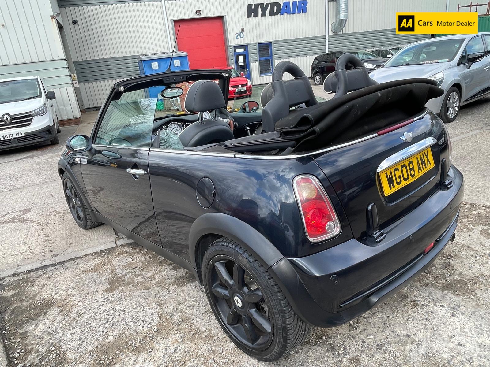 MINI Convertible 1.6 Cooper Sidewalk Convertible 2dr Petrol Manual Euro 4 (115 ps)