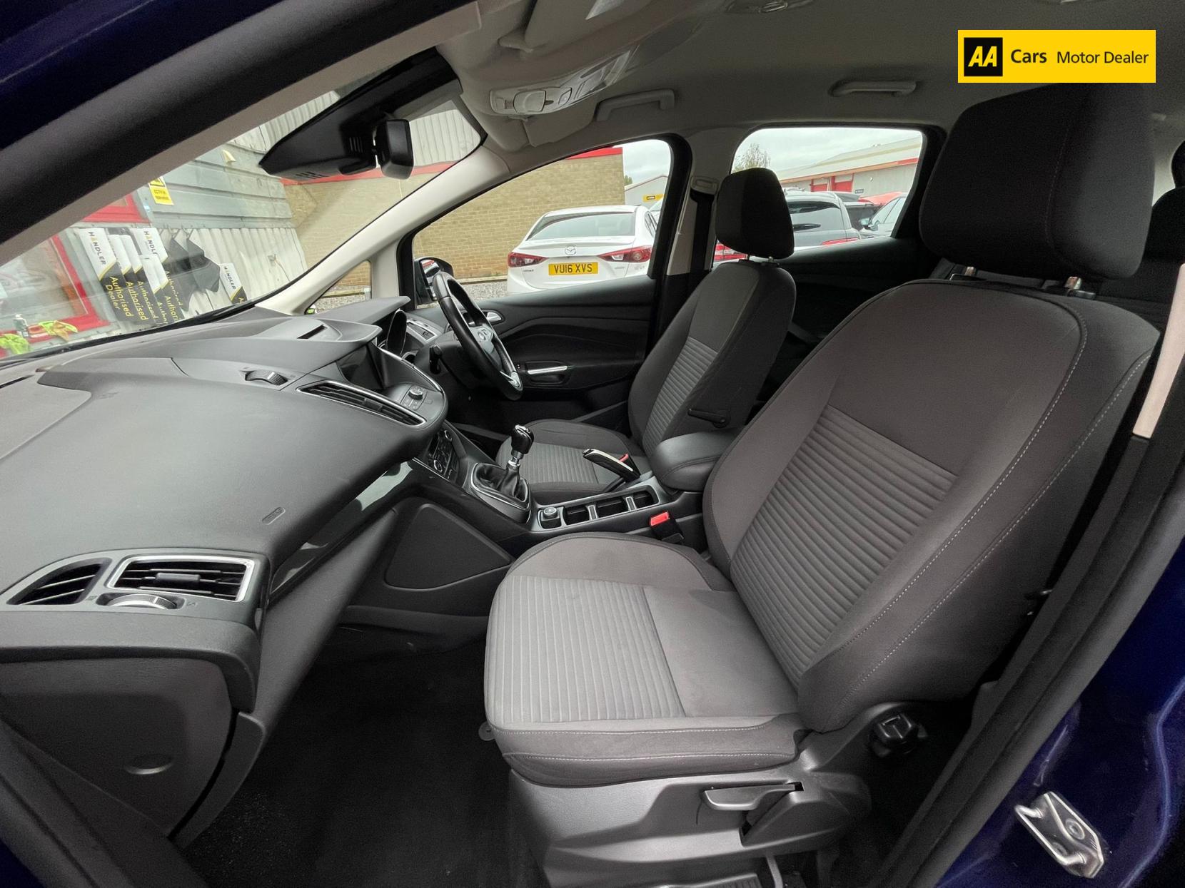 Ford C-Max 1.0T EcoBoost Titanium MPV 5dr Petrol Manual Euro 6 (s/s) (125 ps)