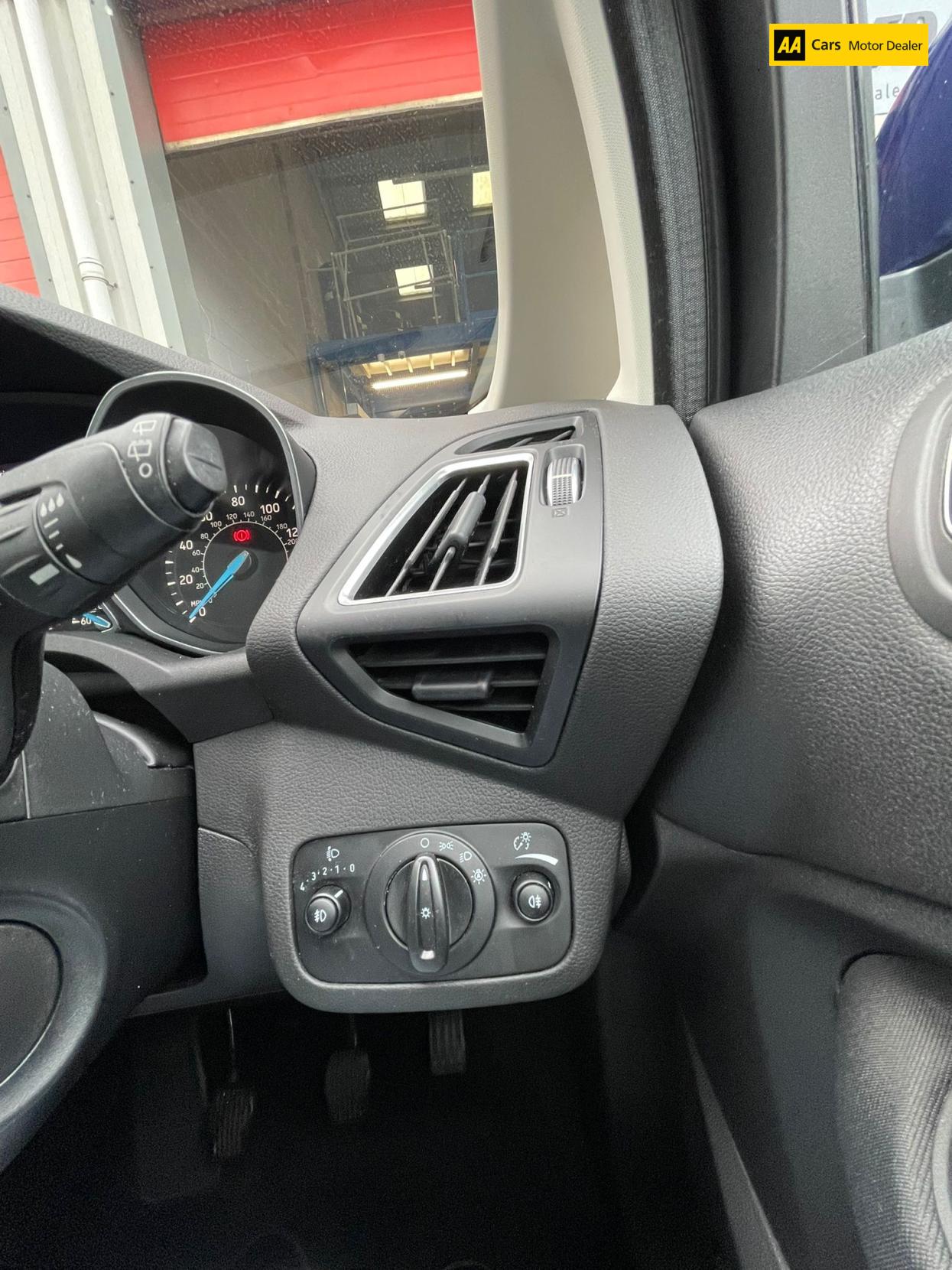 Ford C-Max 1.0T EcoBoost Titanium MPV 5dr Petrol Manual Euro 6 (s/s) (125 ps)