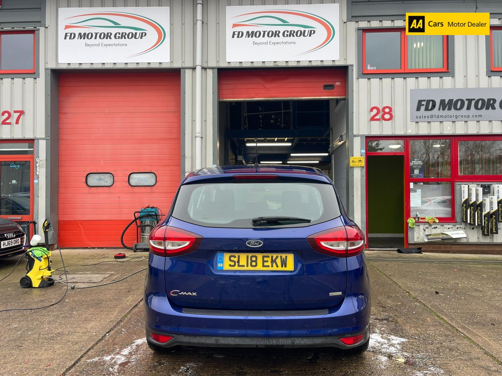 Ford C-Max 1.0T EcoBoost Titanium MPV 5dr Petrol Manual Euro 6 (s/s) (125 ps)