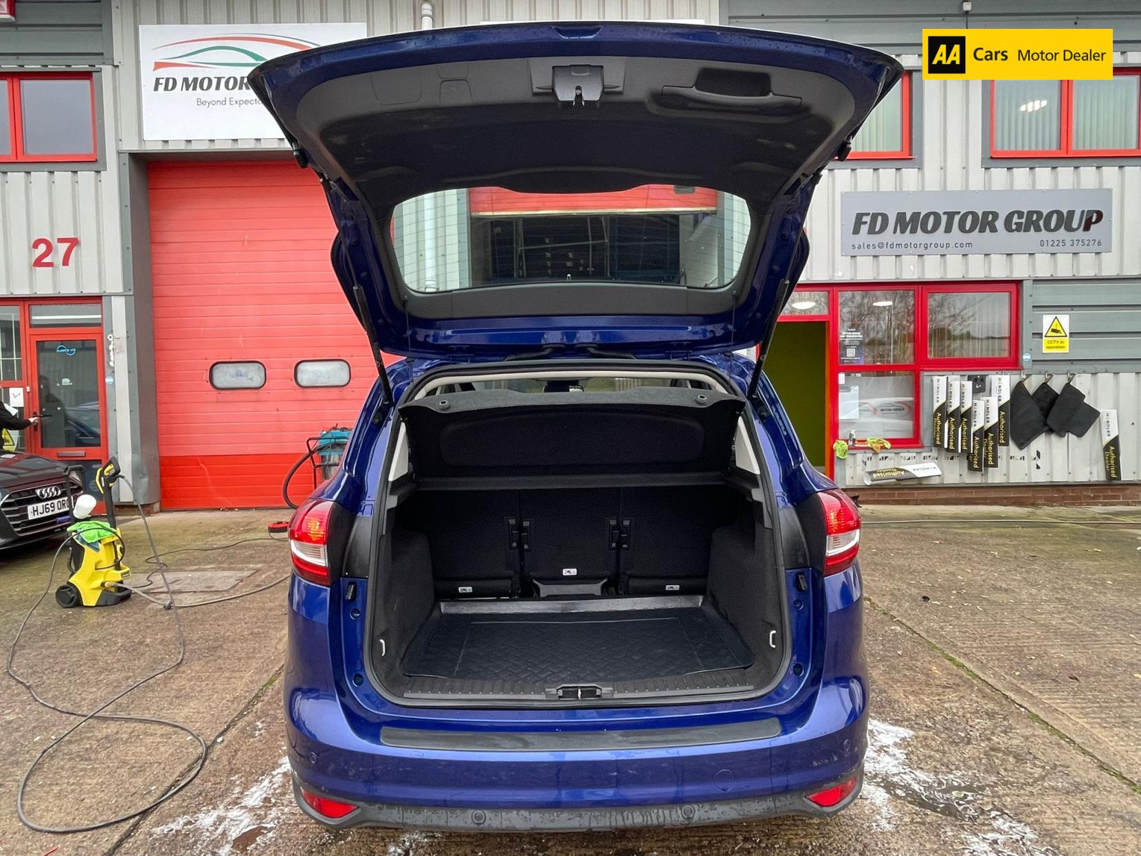 Ford C-Max 1.0T EcoBoost Titanium MPV 5dr Petrol Manual Euro 6 (s/s) (125 ps)