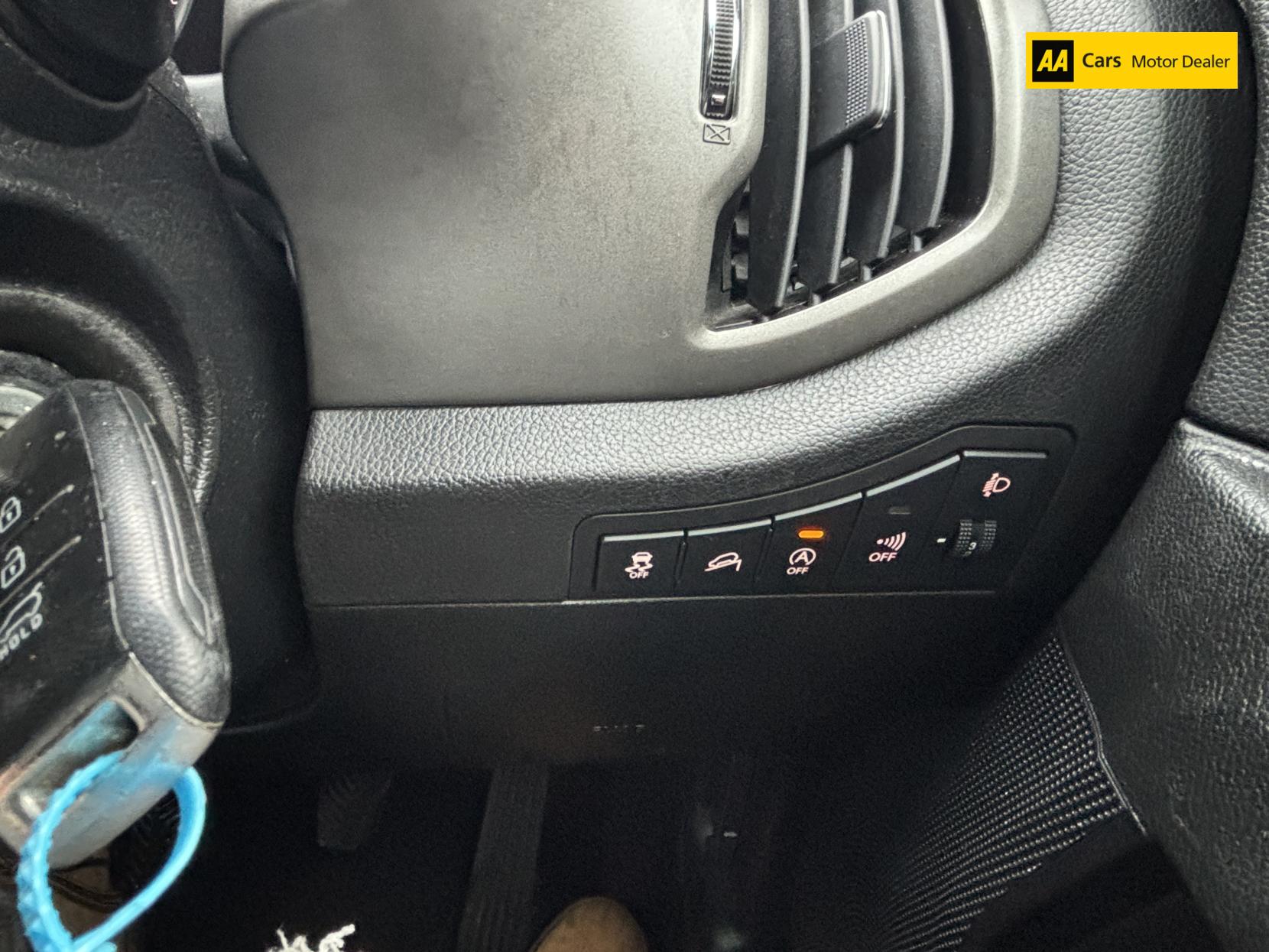 Kia Sportage 1.7 CRDi EcoDynamics 2 SUV 5dr Diesel Manual 2WD Euro 5 (s/s) (114 bhp)