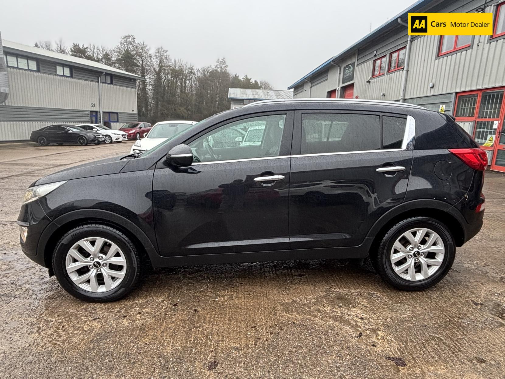 Kia Sportage 1.7 CRDi EcoDynamics 2 SUV 5dr Diesel Manual 2WD Euro 5 (s/s) (114 bhp)