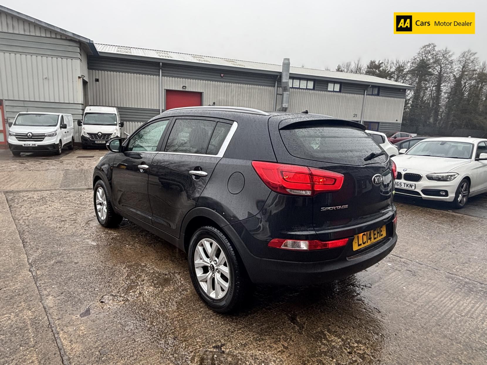 Kia Sportage 1.7 CRDi EcoDynamics 2 SUV 5dr Diesel Manual 2WD Euro 5 (s/s) (114 bhp)