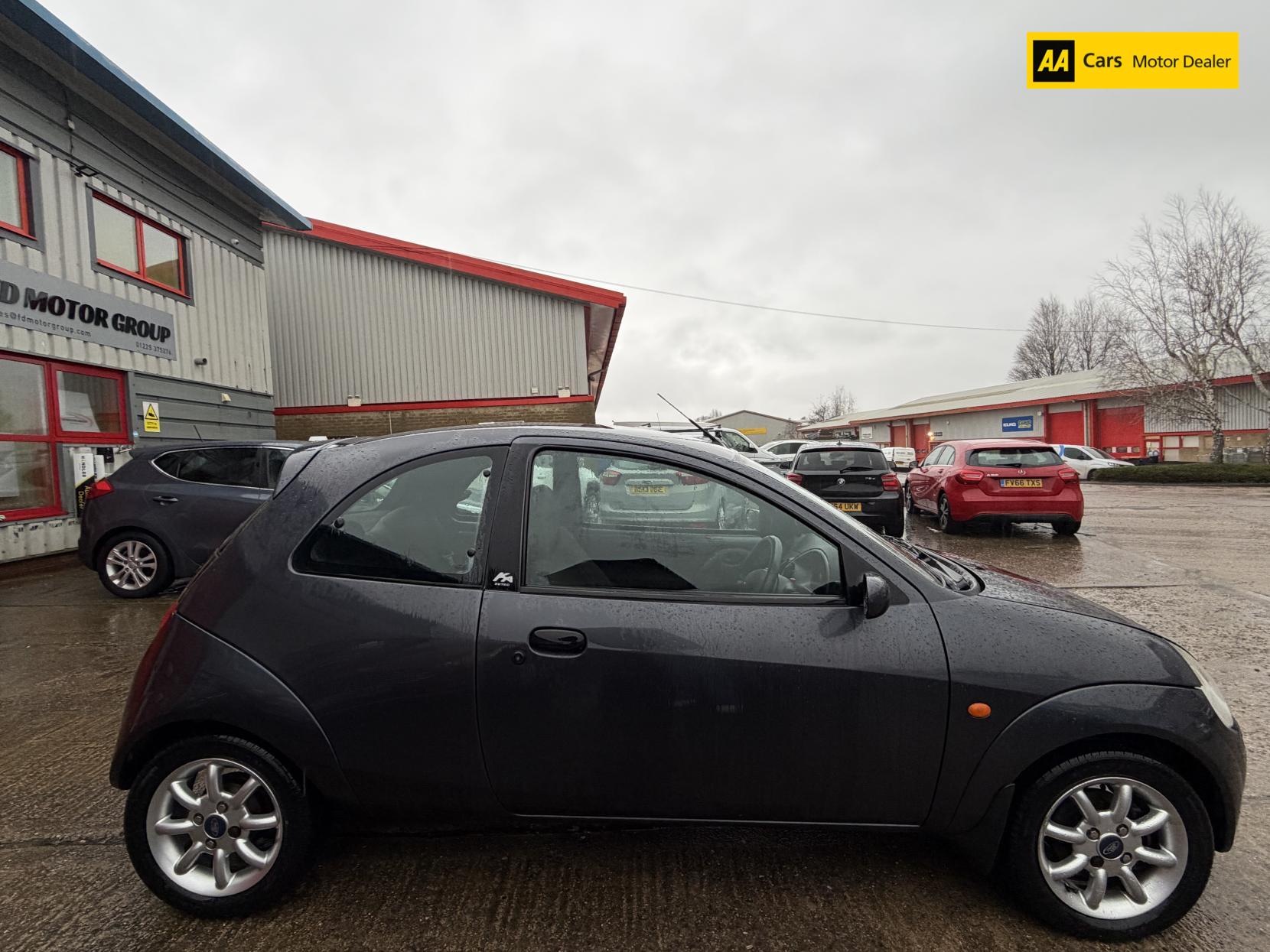 Ford Ka 1.3 Zetec Climate Hatchback 3dr Petrol Manual (154 g/km, 69 bhp)