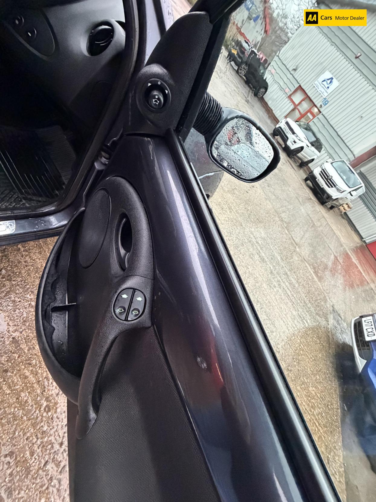 Ford Ka 1.3 Zetec Climate Hatchback 3dr Petrol Manual (154 g/km, 69 bhp)