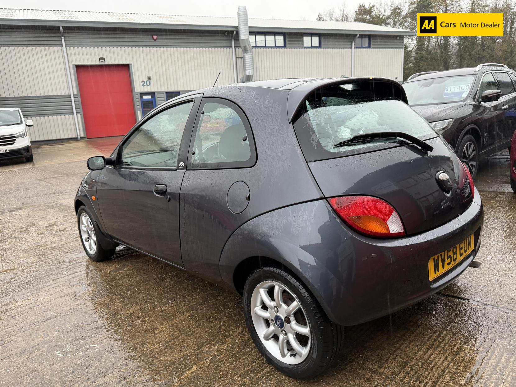 Ford Ka 1.3 Zetec Climate Hatchback 3dr Petrol Manual (154 g/km, 69 bhp)