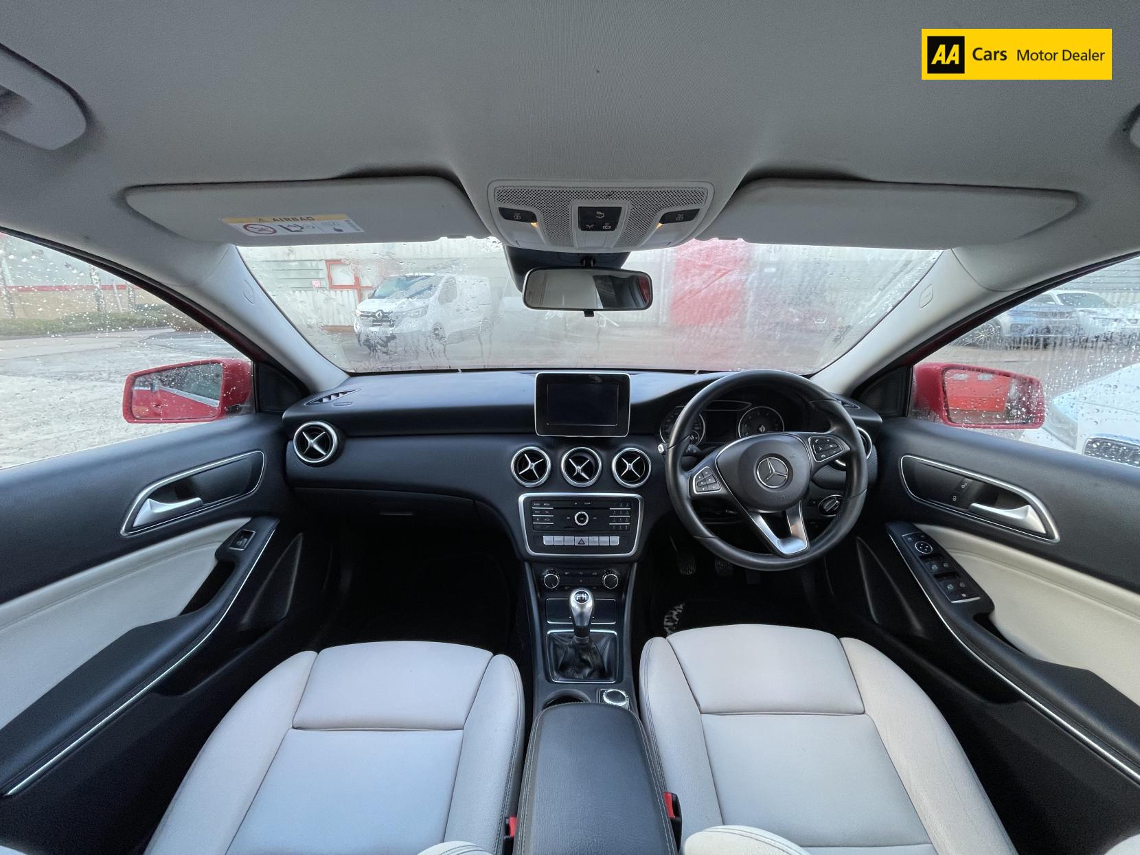 Mercedes-Benz A Class 1.6 A160 SE Hatchback 5dr Petrol Manual Euro 6 (s/s) (102 ps)