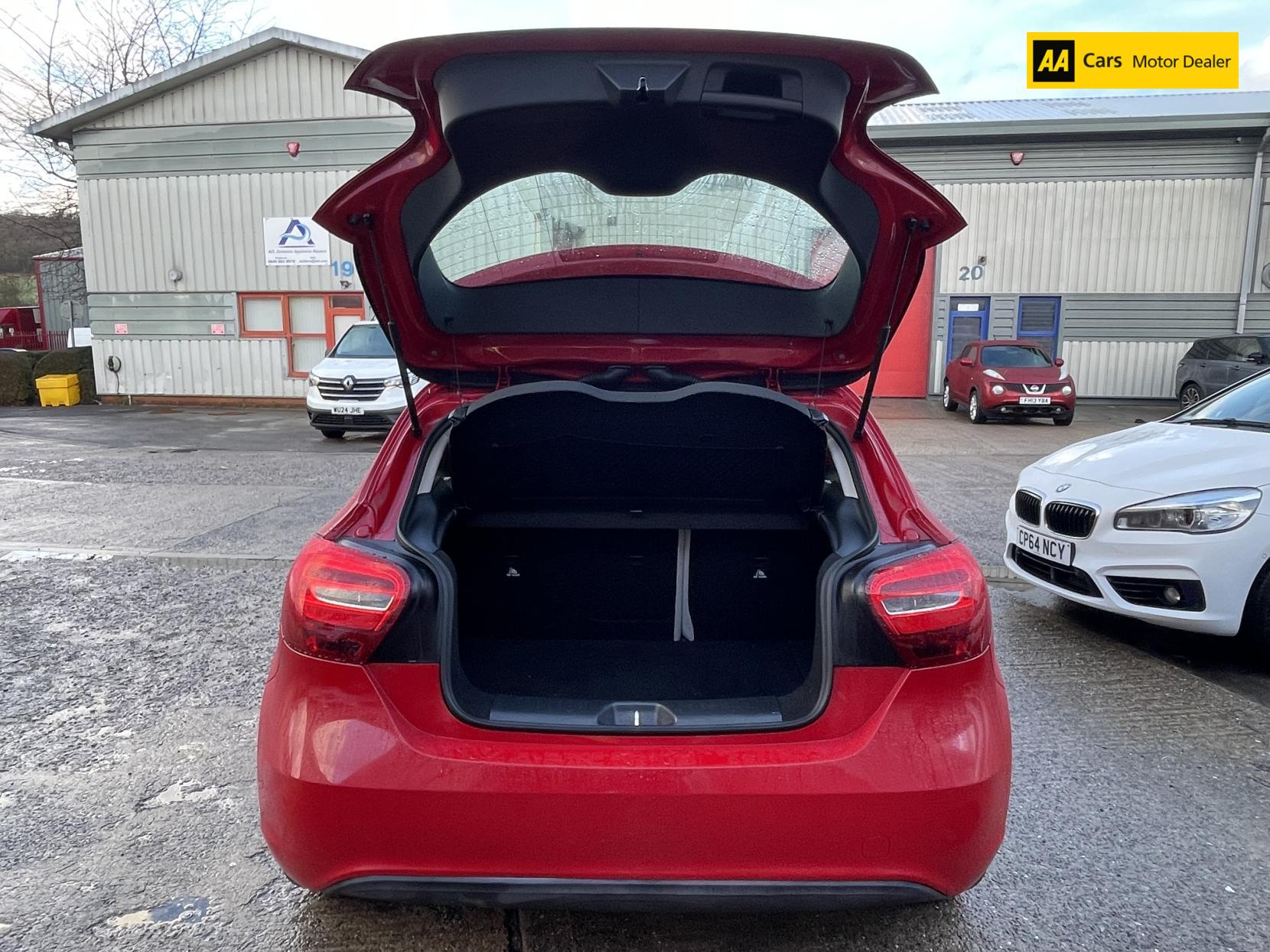 Mercedes-Benz A Class 1.6 A160 SE Hatchback 5dr Petrol Manual Euro 6 (s/s) (102 ps)