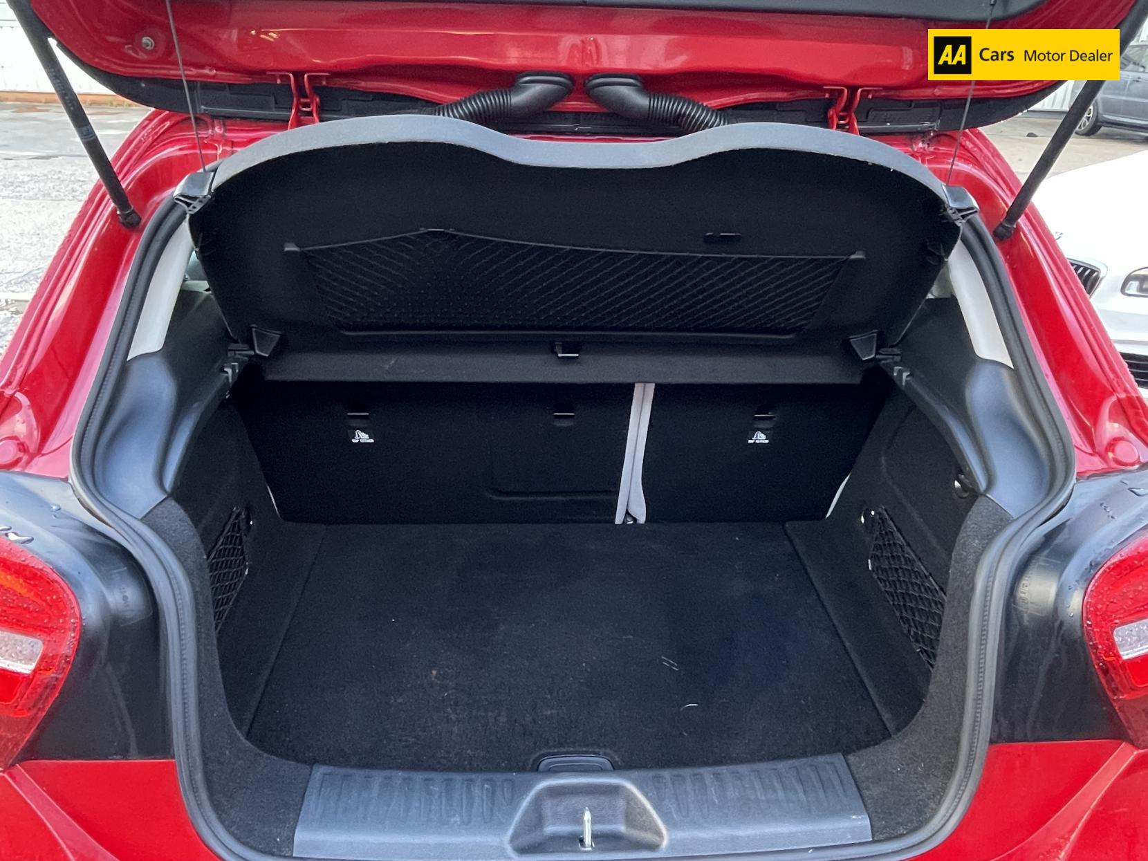 Mercedes-Benz A Class 1.6 A160 SE Hatchback 5dr Petrol Manual Euro 6 (s/s) (102 ps)