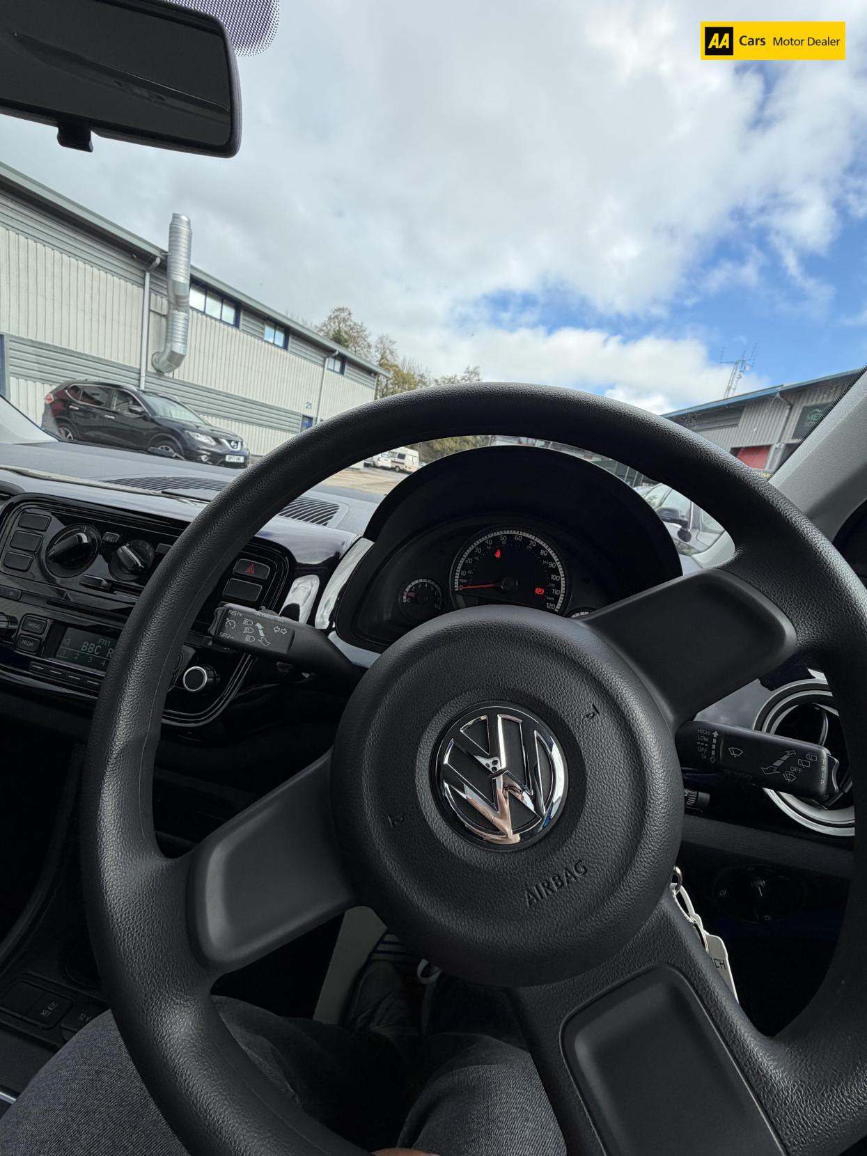 Volkswagen up! 1.0 Move up! Hatchback 5dr Petrol ASG Euro 5 (60 ps)