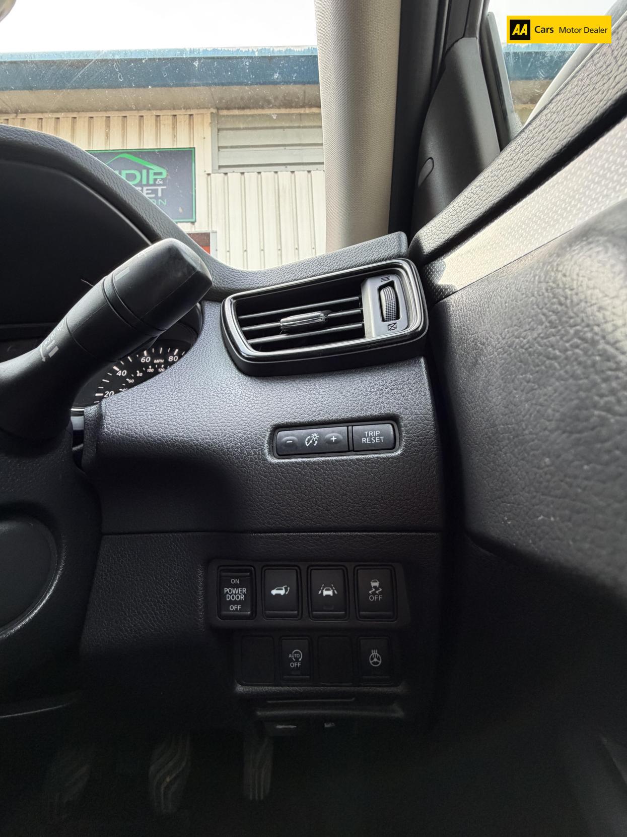 Nissan X-Trail 2.0 dCi Tekna SUV 5dr Diesel Manual 4WD Euro 6 (s/s) (177 ps)