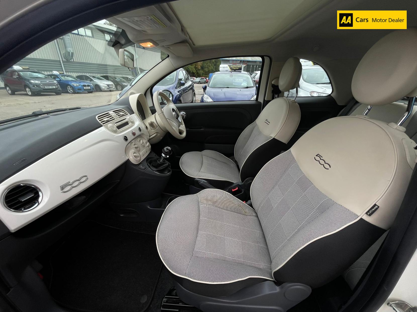 Fiat 500 1.2 Lounge Hatchback 3dr Petrol Manual Euro 6 (s/s) (69 bhp)