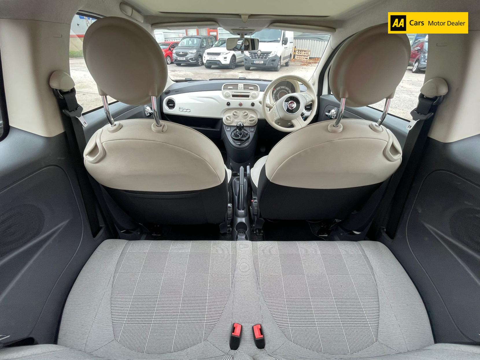 Fiat 500 1.2 Lounge Hatchback 3dr Petrol Manual Euro 6 (s/s) (69 bhp)