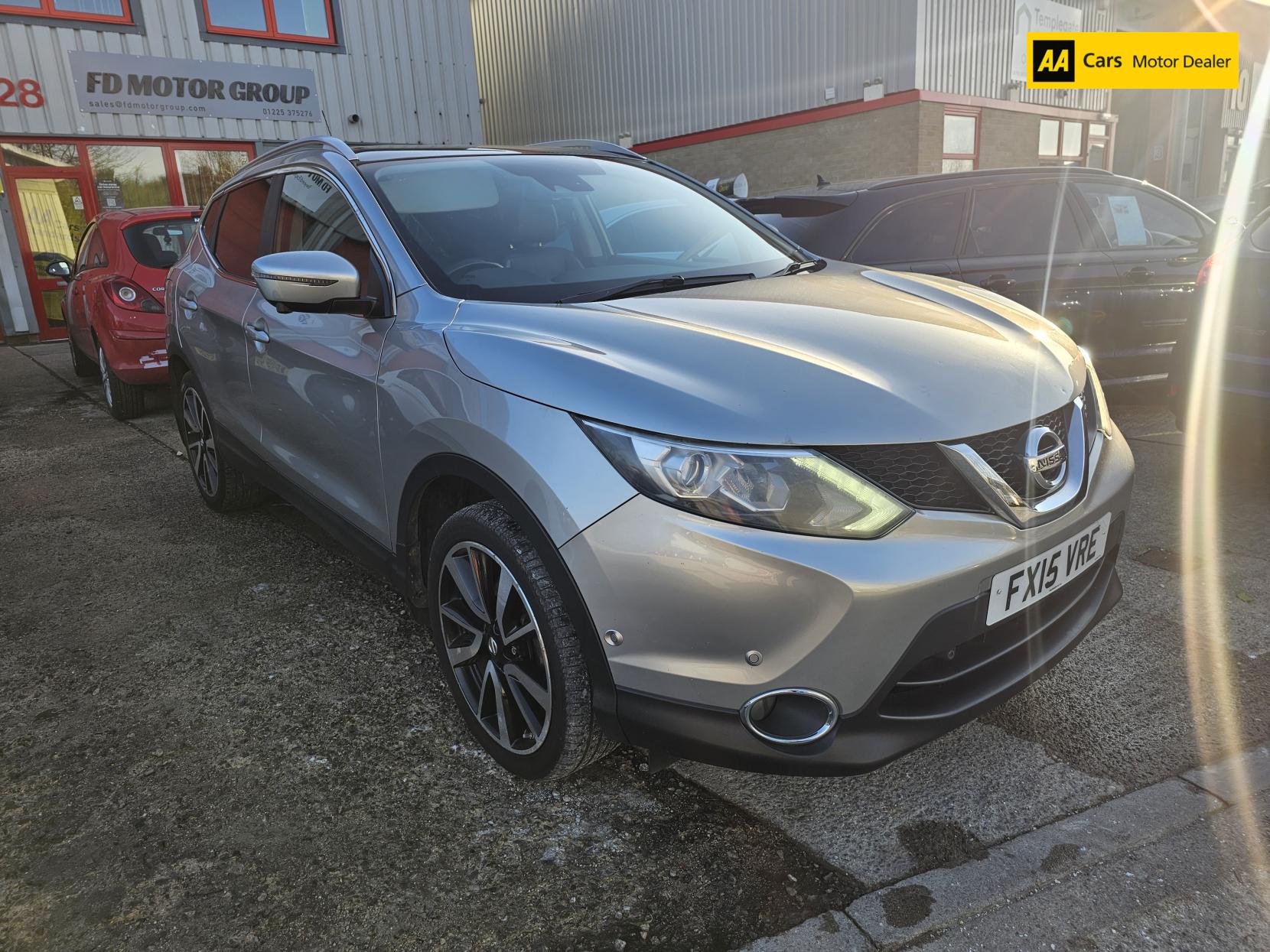 Nissan Qashqai 1.6 dCi Tekna SUV 5dr Diesel Manual 2WD Euro 5 (s/s) (130 ps)