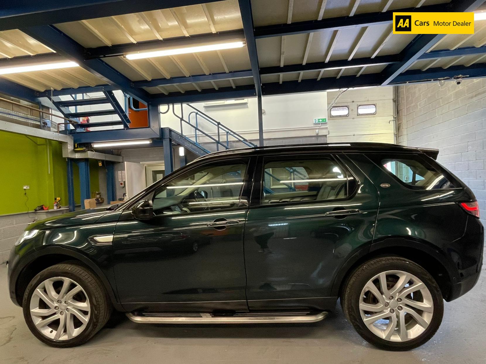 Land Rover Discovery Sport 2.0 TD4 HSE Luxury SUV 5dr Diesel Auto 4WD Euro 6 (s/s) (180 ps)