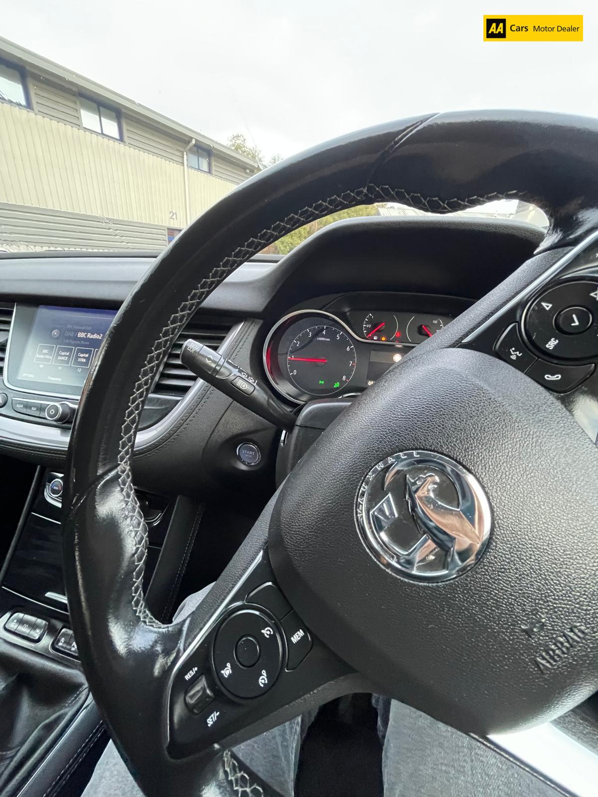 Vauxhall Grandland X 1.2 Turbo Sport Nav SUV 5dr Petrol Manual Euro 6 (s/s) (130 ps)