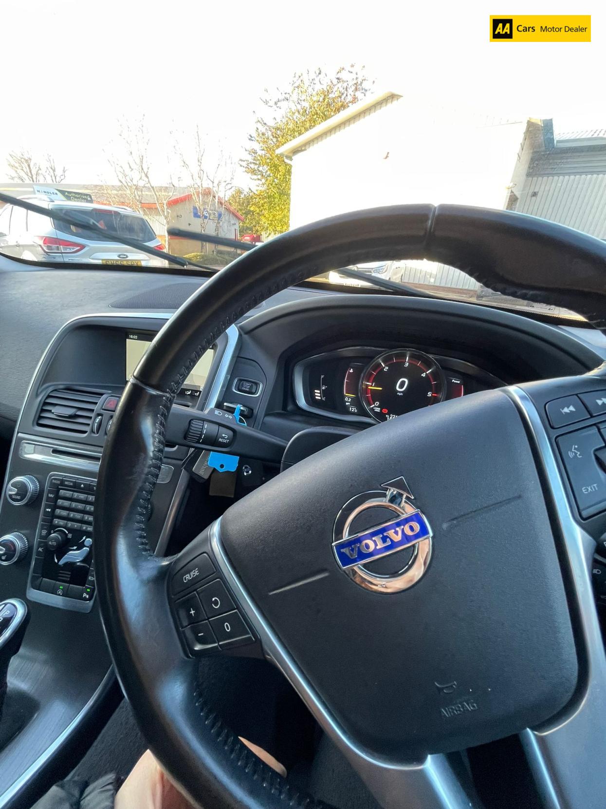 Volvo XC60 2.0 D4 SE Lux Nav SUV 5dr Diesel Auto Euro 6 (s/s) (190 ps)